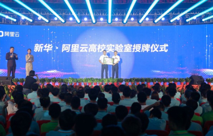 �����AСȤ�¡����c(di��n)�P(p��n)�c(di��n)�����ܳɾ�δ��(l��i)