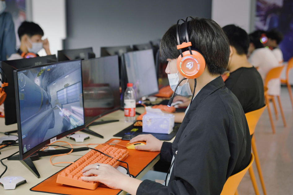 ��δ���x�����V�����AУ���A(y��)�����а�����������