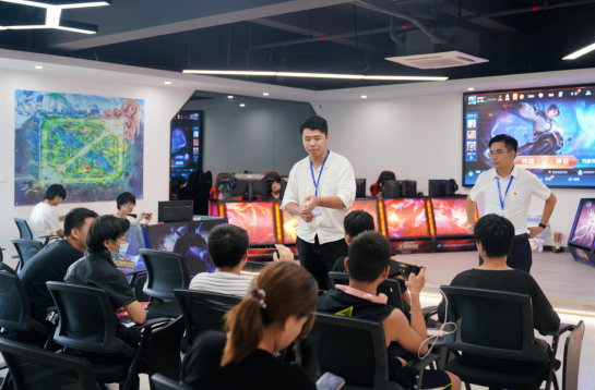 ��W�Ӵԇ�W��Уƽ�_���V�����A�����w�I�ɹ��e�k