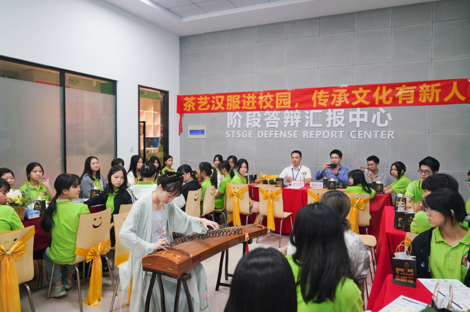 ��ˇ�h���M(j��n)У�@�������Ļ�������