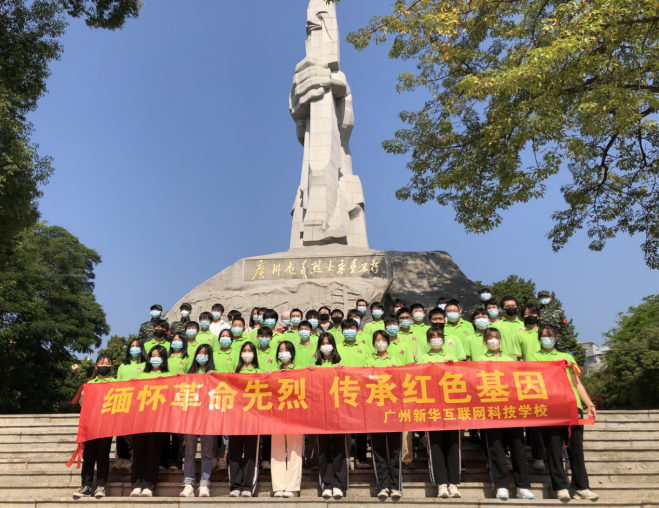 ���Ѹ������������мtɫ����