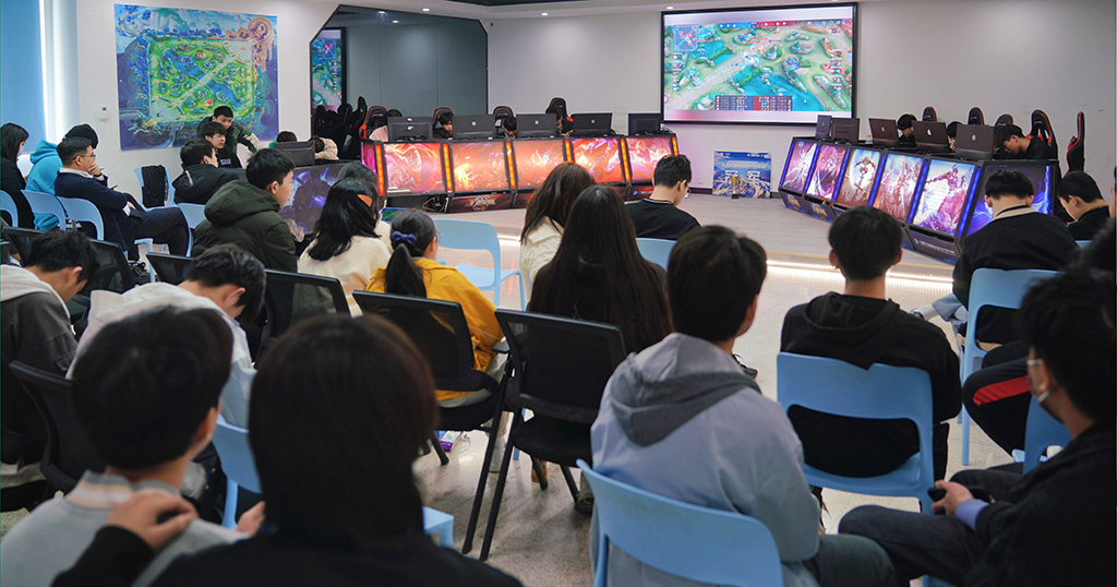 ���A�����ߘsҫ����ِ�A�M��Ļ���ܳ��]��(zh��n)ꠔث@��܊