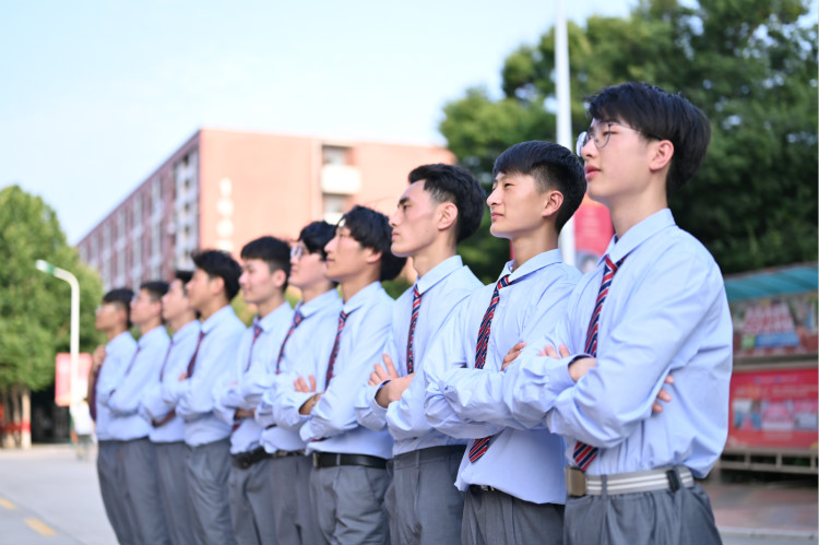 �����A�W(xu��)�û�(li��n)�W(w��ng)���g(sh��)�����ܵǵĸ��ߣ��ߵĸ��h(yu��n)