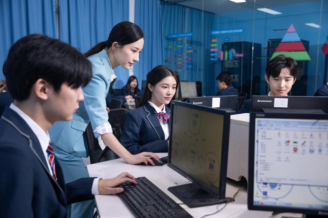 �����I���A��X�W(xu��)У