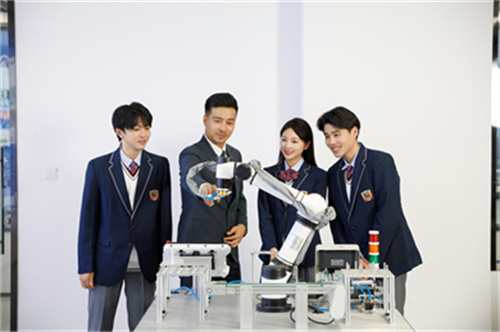 �x��õ�����У���ձ؅��������@���c��