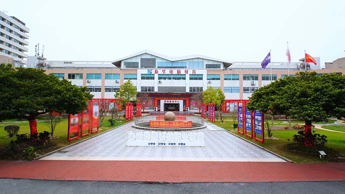 ������ע���������ϸ��Єe�ţ��@�� ������У�@�� ������iȫ�³��L(zh��ng)ِ����